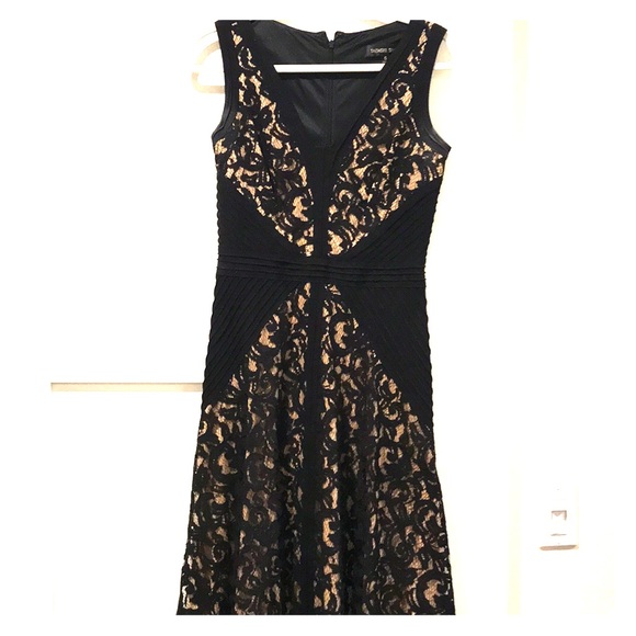 Black lace cocktail dress - Picture 1 of 3